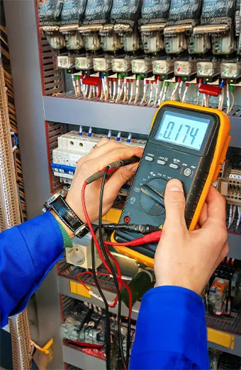 Gold Coast electrician performing electrical fault finding and circuit testing